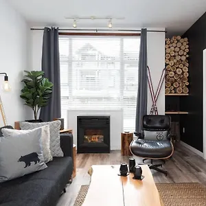 prime-location-ski-in-out-whistler-condo.hotels-of-whistler.com/
